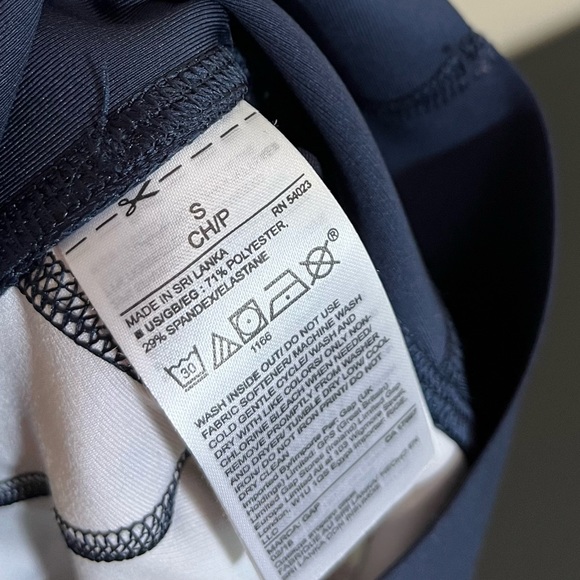 GAP FIT Sculpt Compression High Waist Capris Length Leggings - Picture 10 of 14